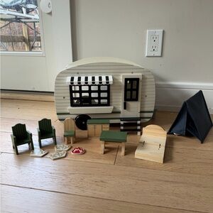 hearth & hand Mongolia wooden camper set